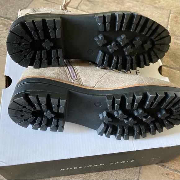 American Eagle Sherpa Boots - Picture 3 of 5